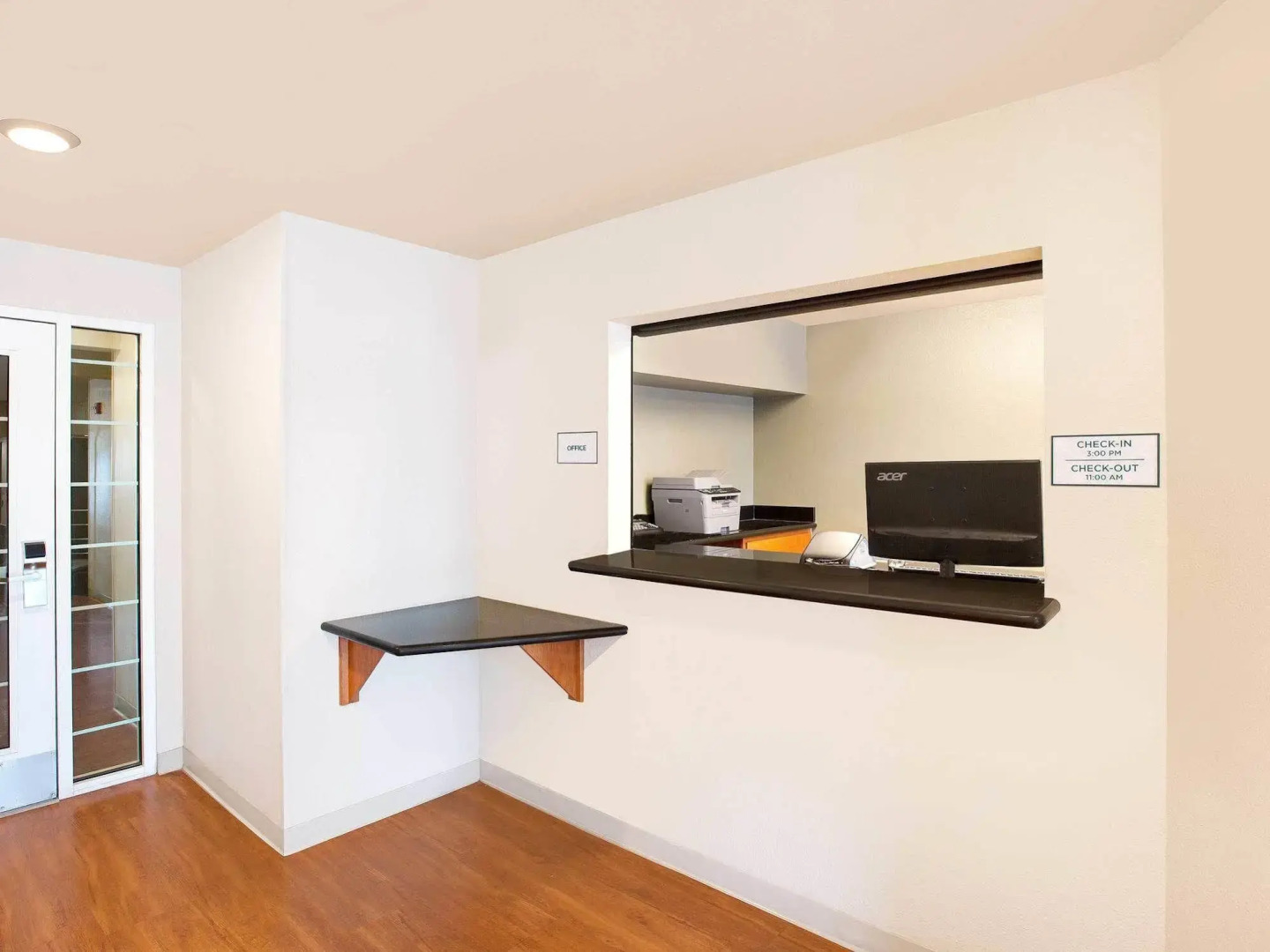 WoodSpring Suites College Station