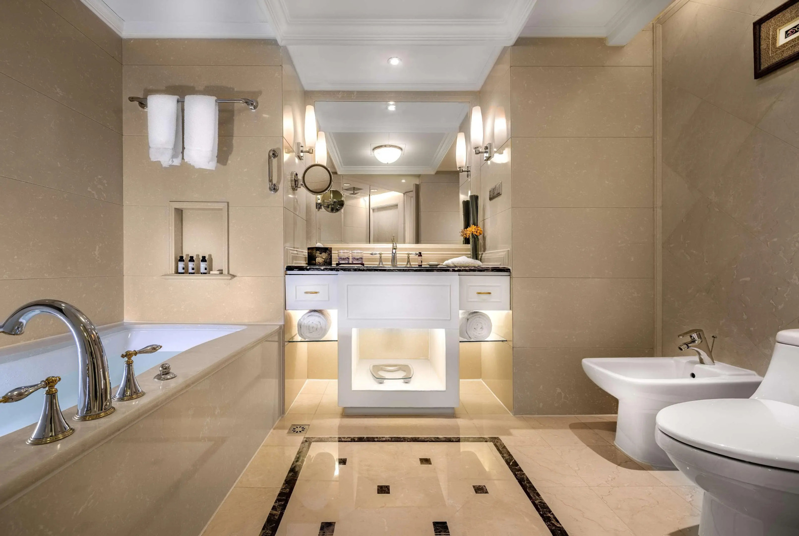 Kunming Green Lake Hotel