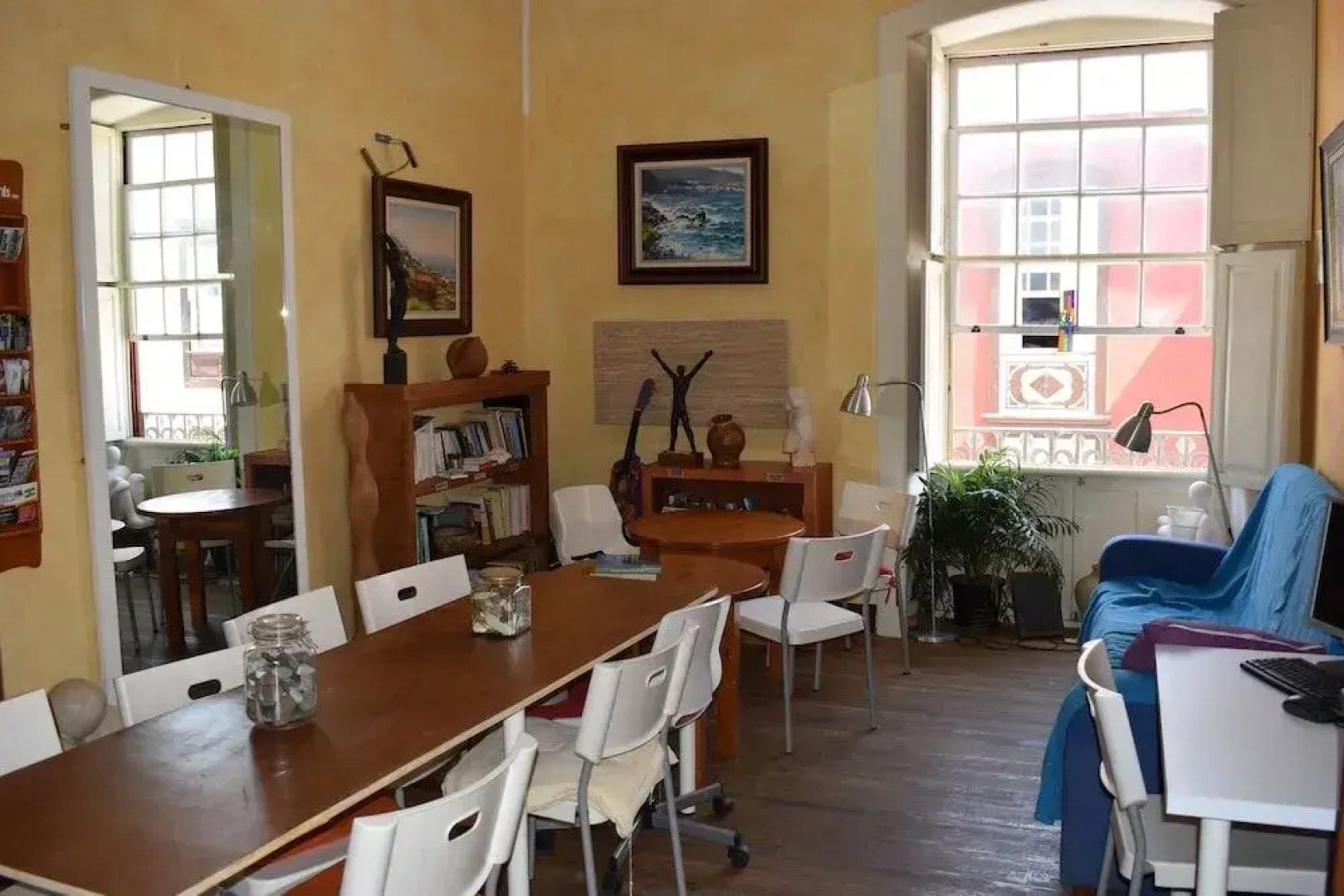 Hostel La Casa Encantada