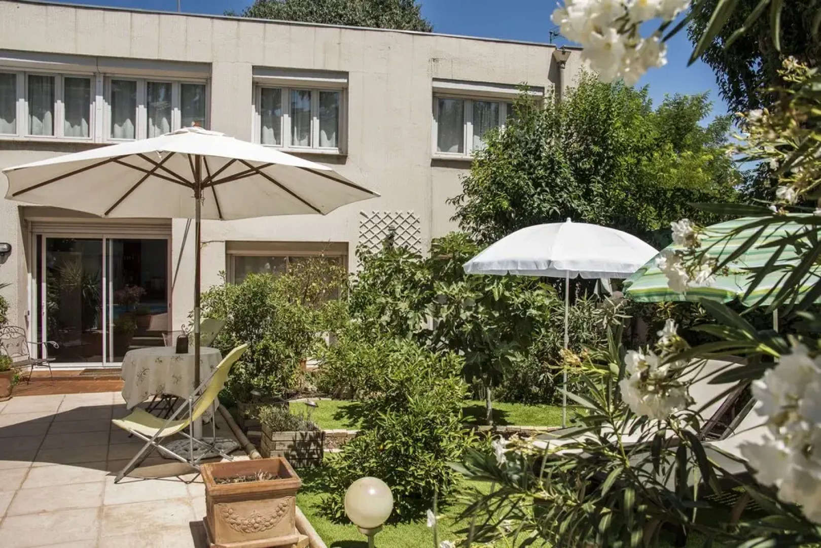 Villa Cemaste