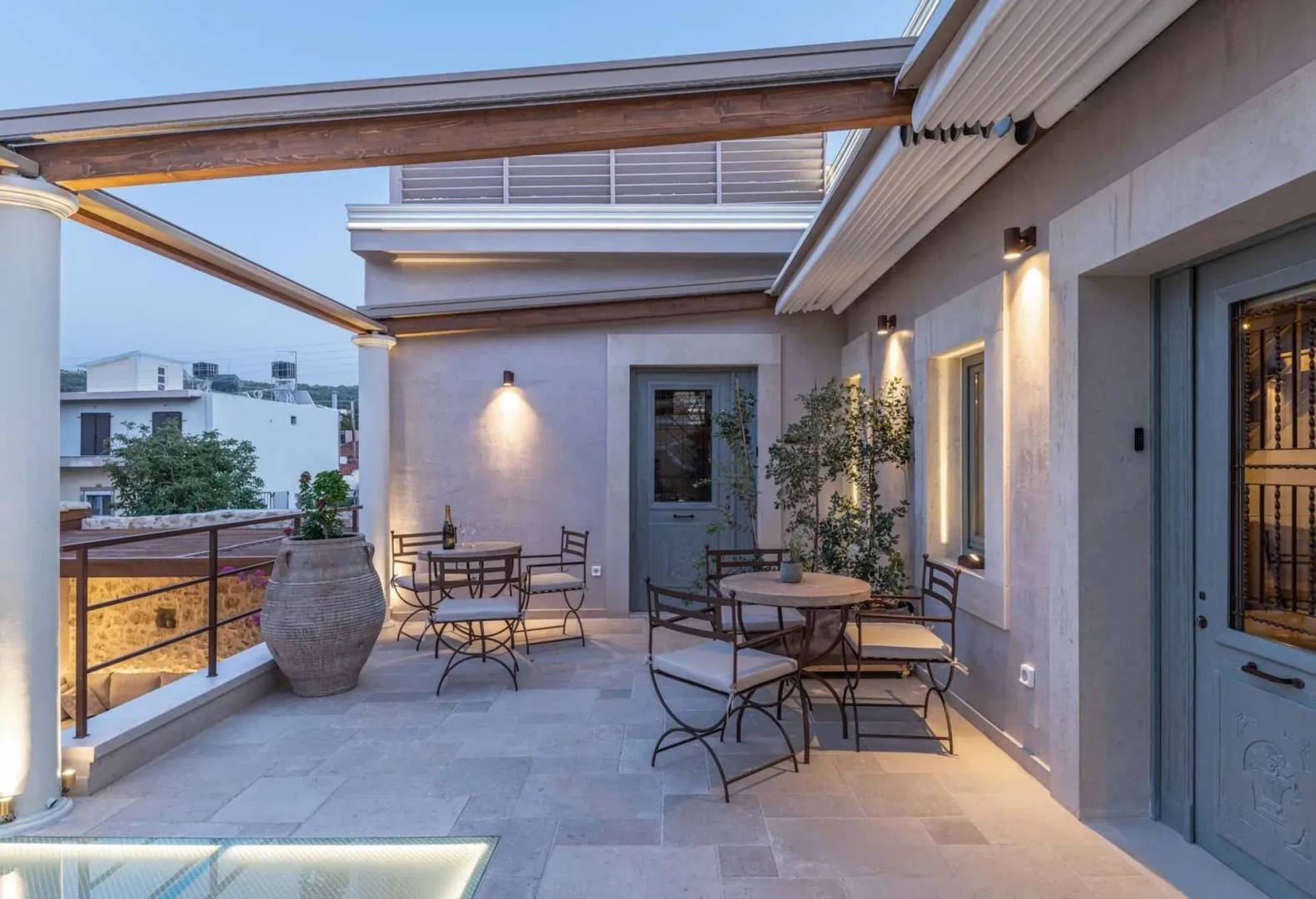 Inotropes Boutique Suites