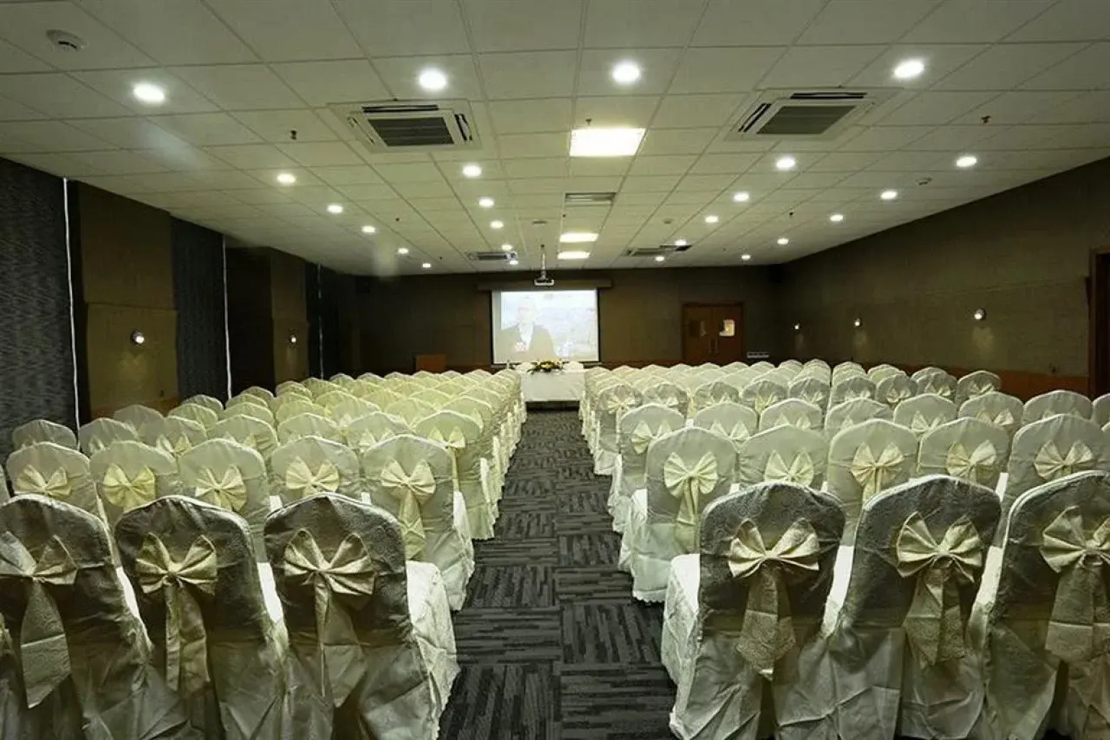 The Gold Beach Resort