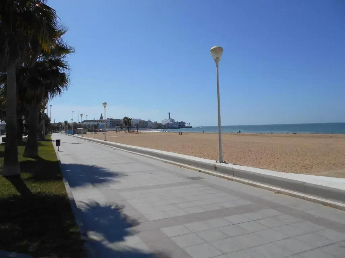 Chipiona, Costa de la Luz, Andalusia Garage, Wifi, Air Condition Beach at 300m