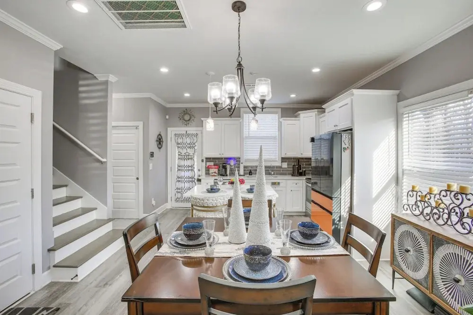 Pet-friendly Gallatin Home w/ Deck, 1 Mi to Town!