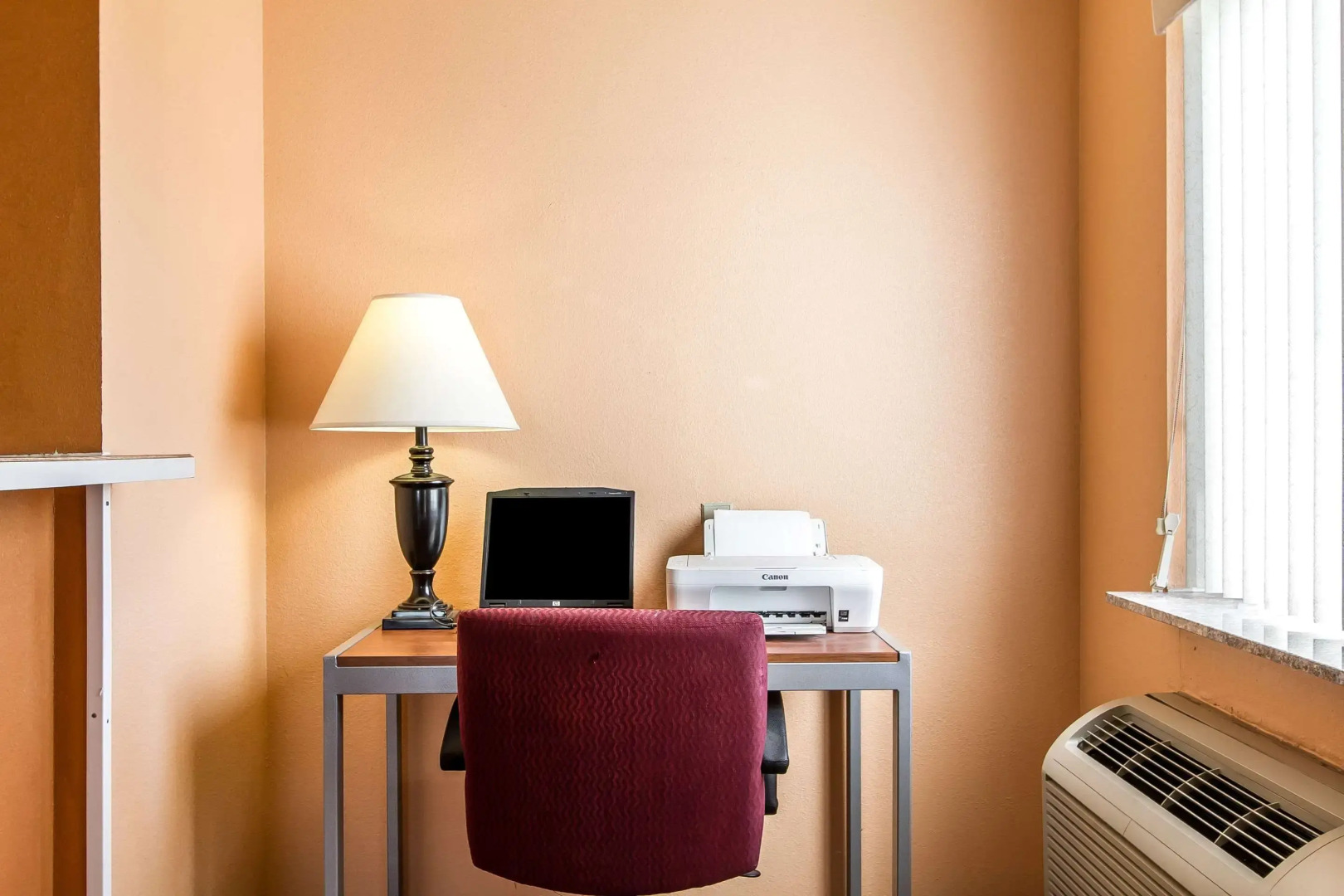 Econo Lodge Inn & Suites Pekin - Peoria Area