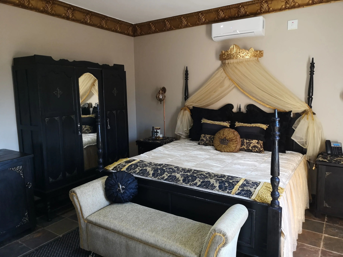 Excalibur Boutique Hotel