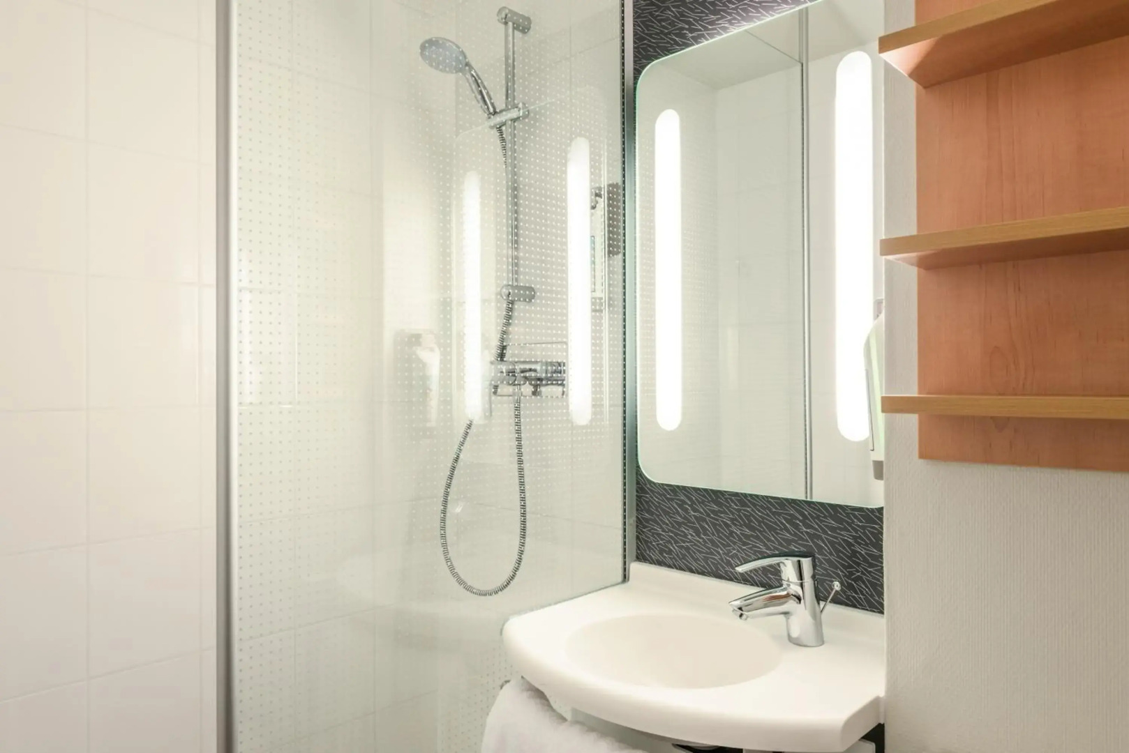 ibis Cergy Pontoise Le Port