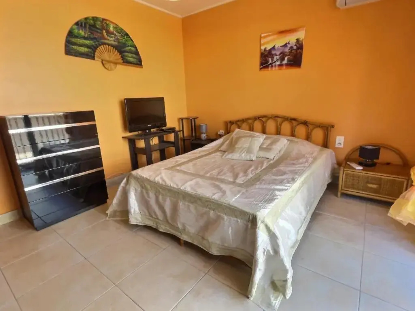 Apartment on the sand with sea view in Valras-Plage for 5 people