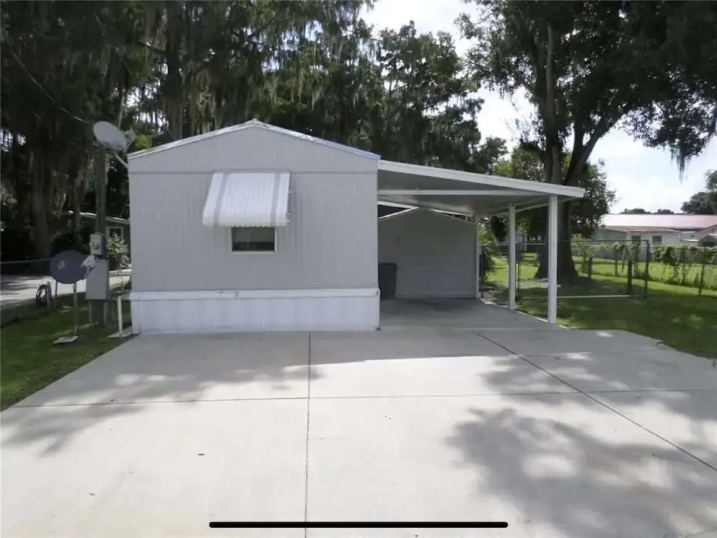 Taylor Creek River Cottage By The Boat Ramp 2 Bedroom Cottage by RedAwning