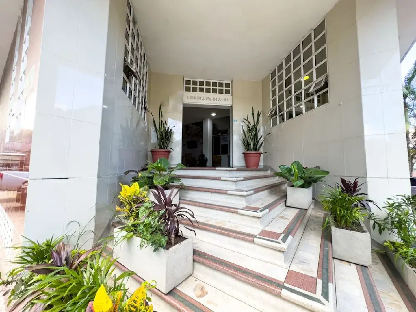 Hotel Macedonia Plaza Medellin