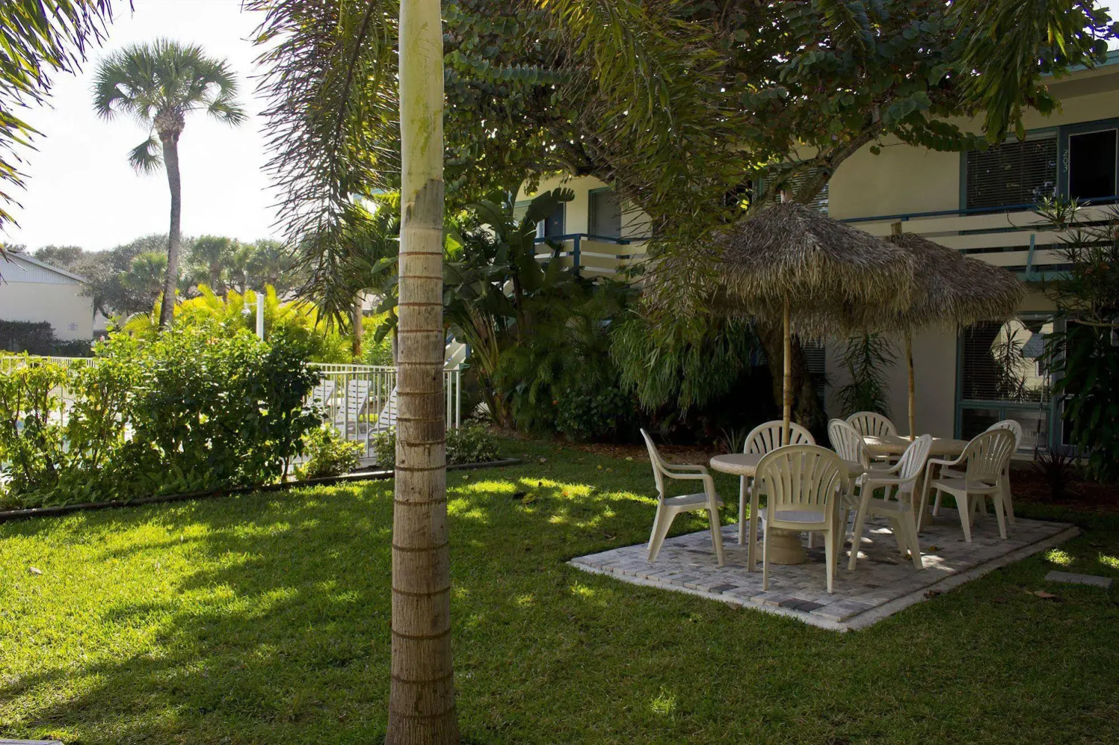 Seaspray Surf Lodge