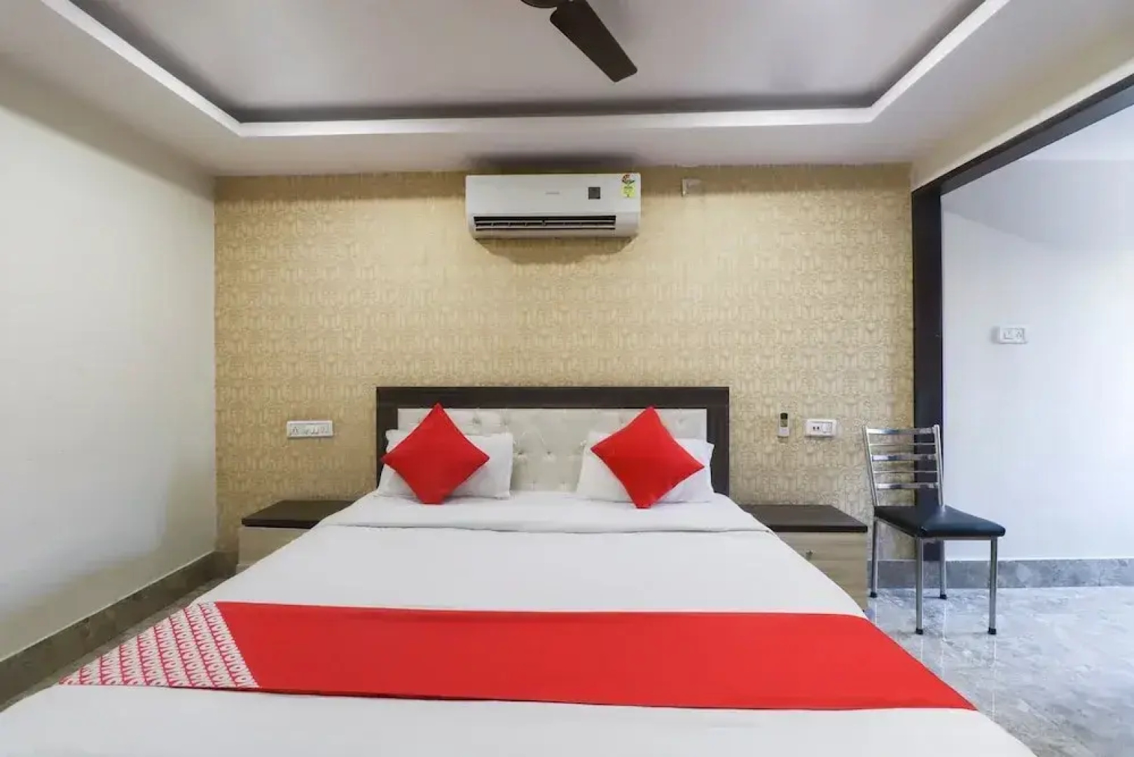 OYO Flagship 4989 The Welcomme Inn