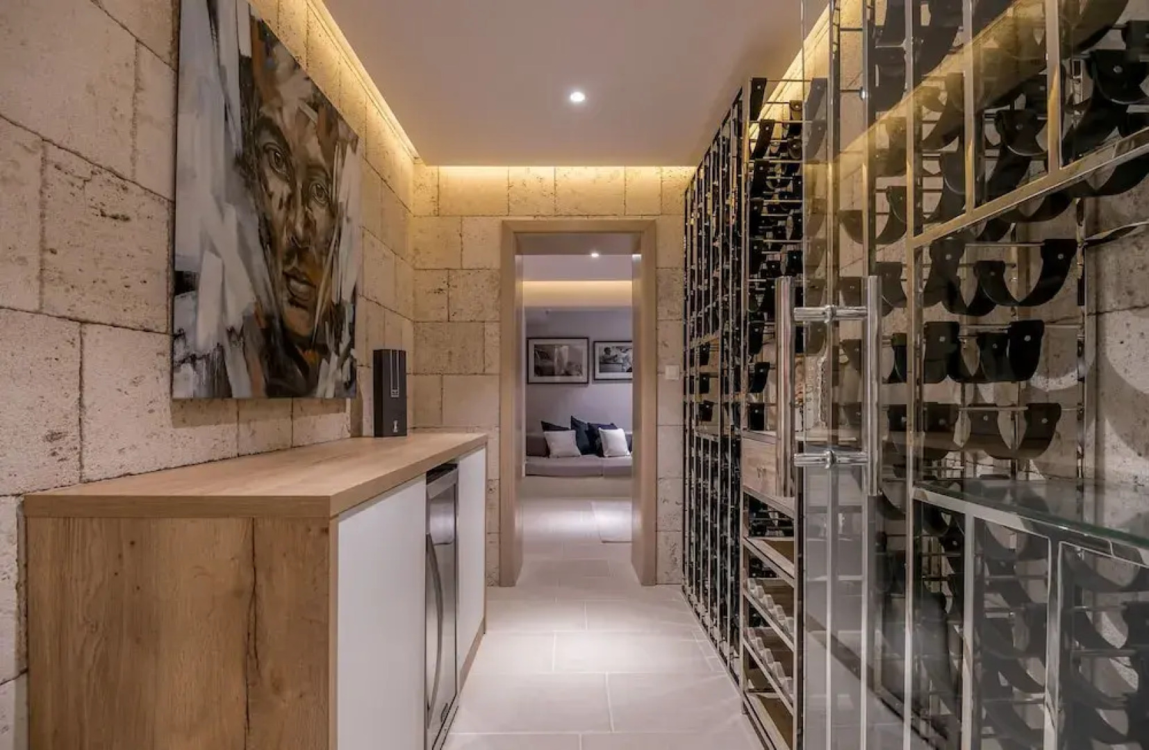 Beachfront Villa Feodora Grande