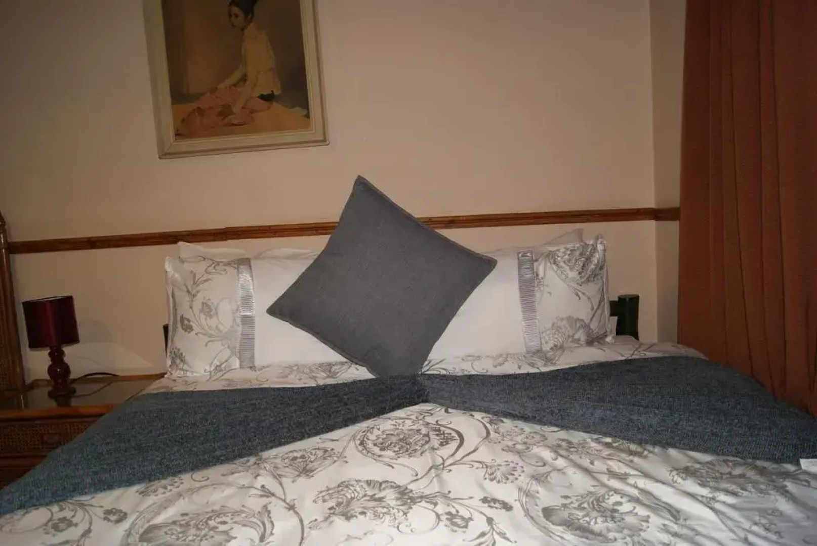 The Planes Guest House