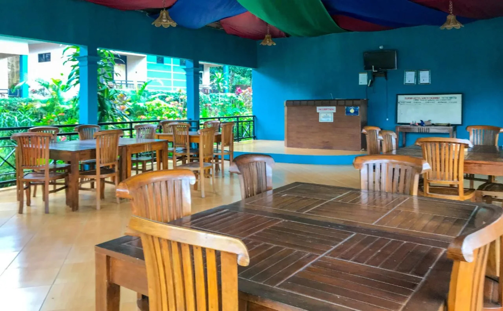 Surya Karhyn Hotel & Restaurant