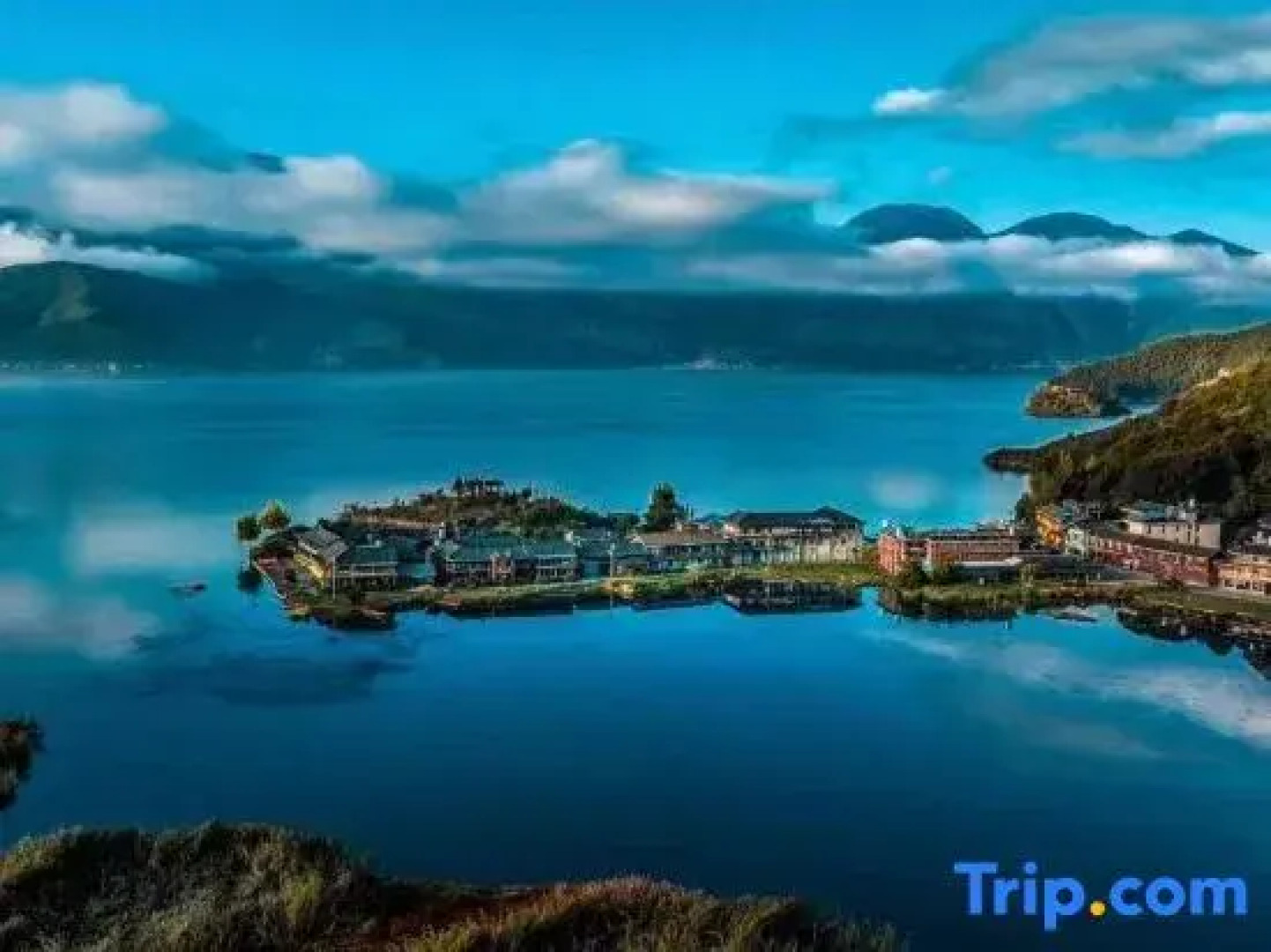 Yiwan Huqi Homestay in Lugu Lake