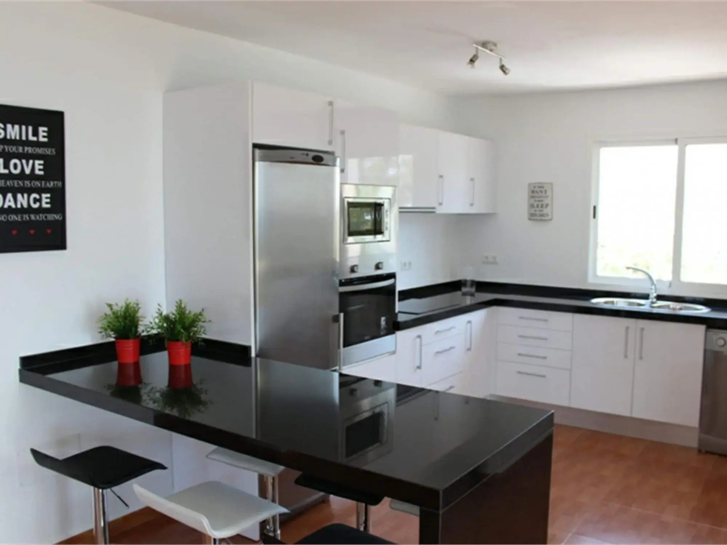 Spectacular Villa in Algarrobo with Private Swimming Pool