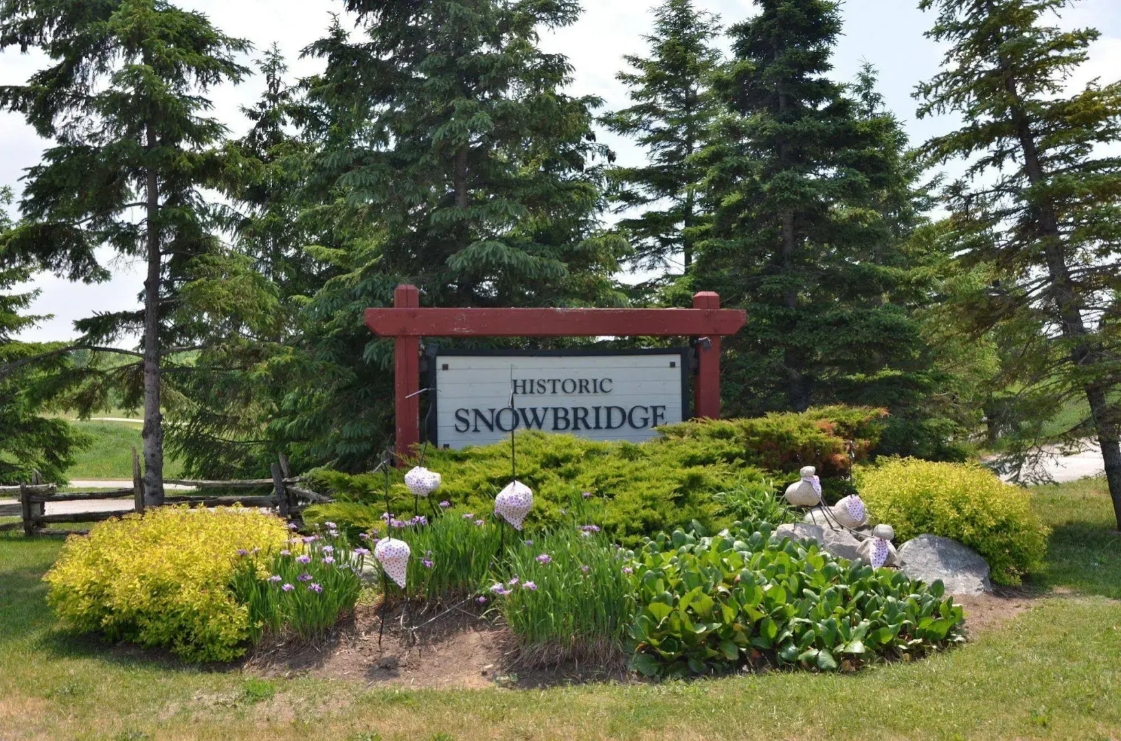 The Lodges at Blue Mountain - Historic Snowbridge Condos