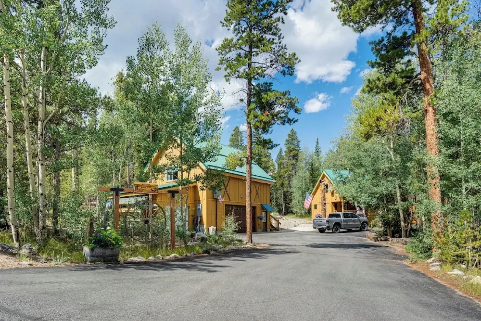 24str-00023 Fairplay Cabin w/ Hot Tub on 4 Acres!