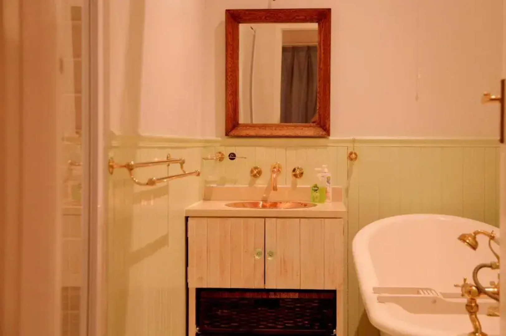 Charming Fisante house