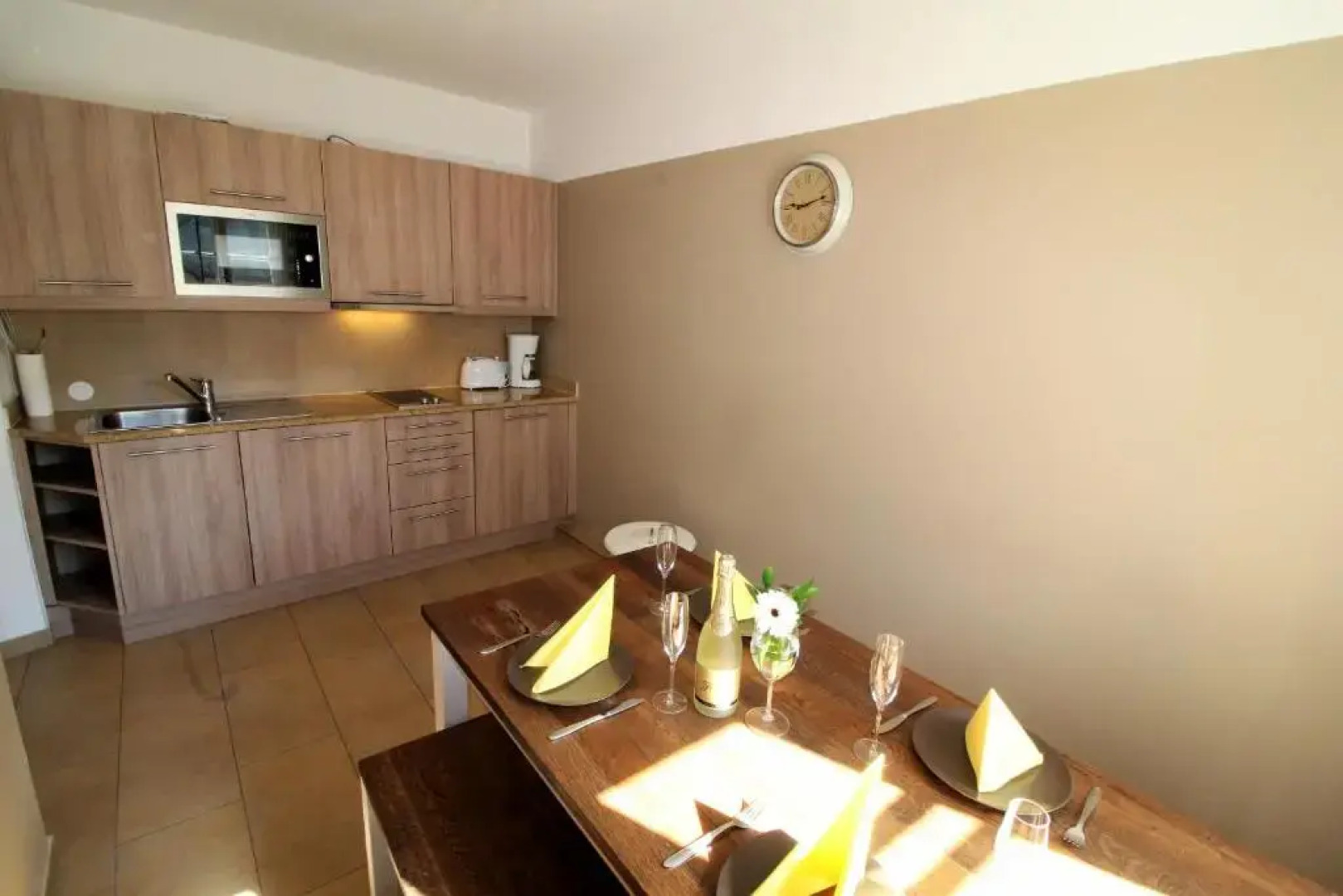 Apartment Glockenspiel by Apartment Managers