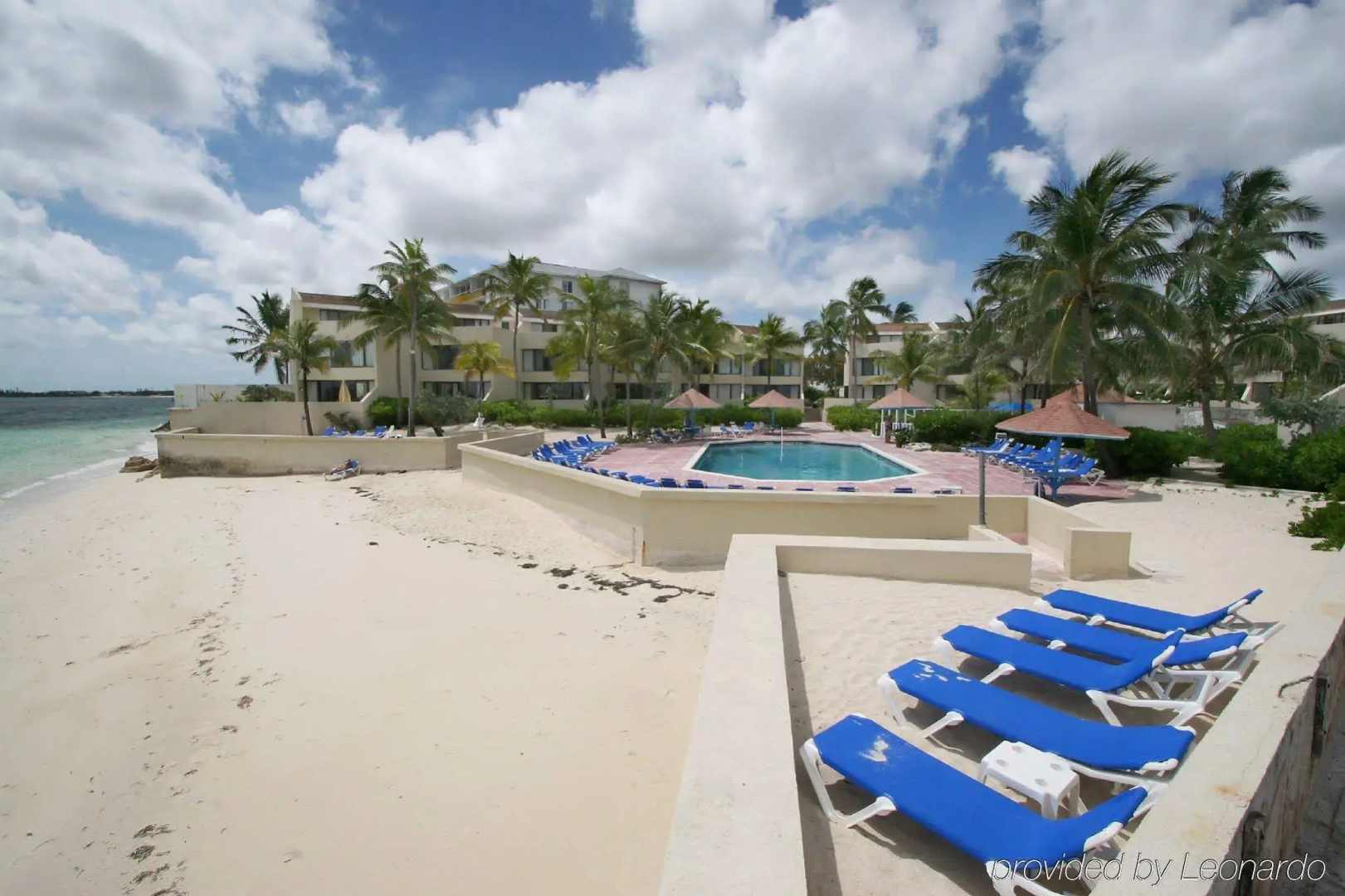 Bluegreen Bluewater Resort at Cable Beach