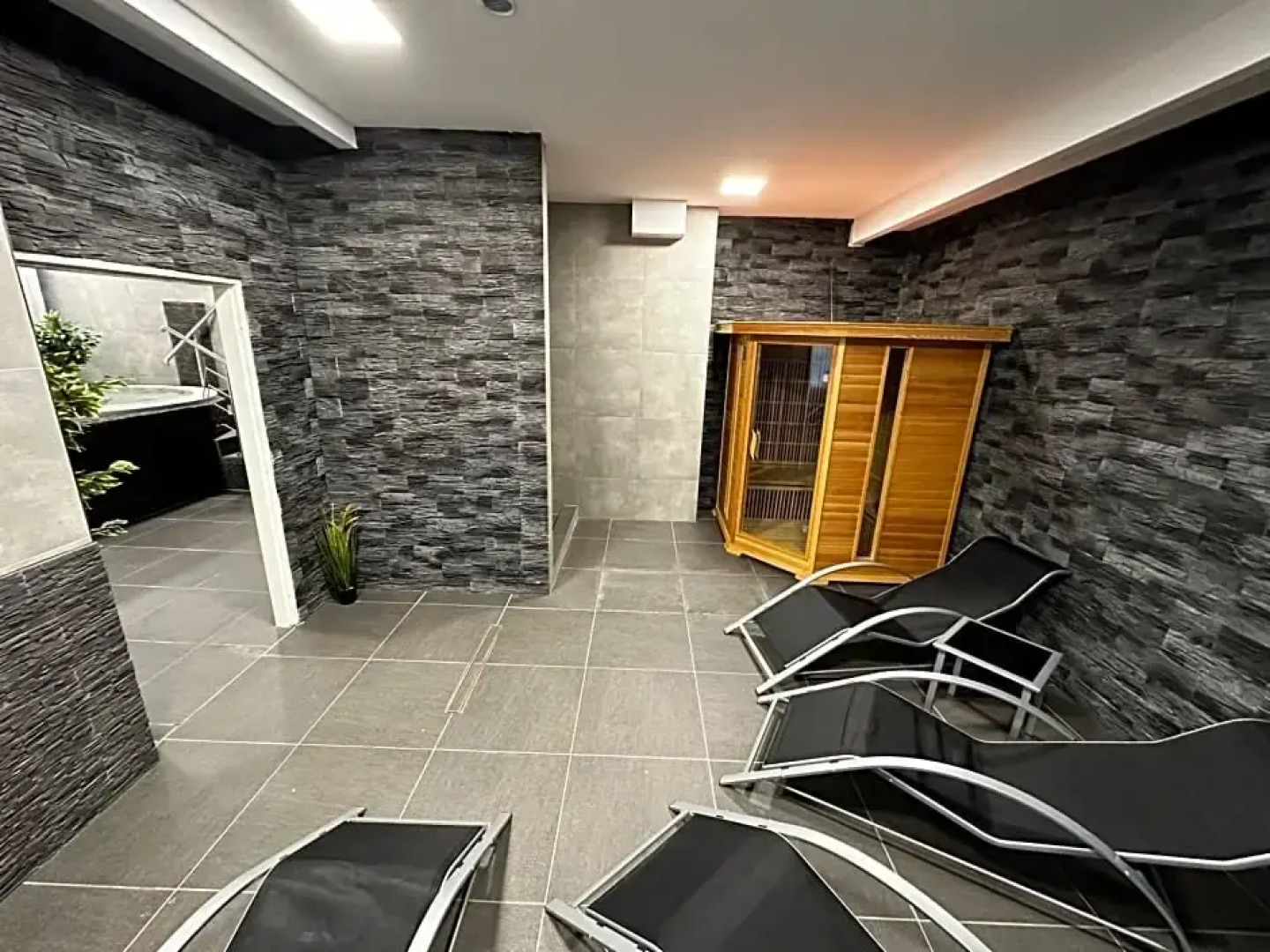 Horský Hotel Jelenovská