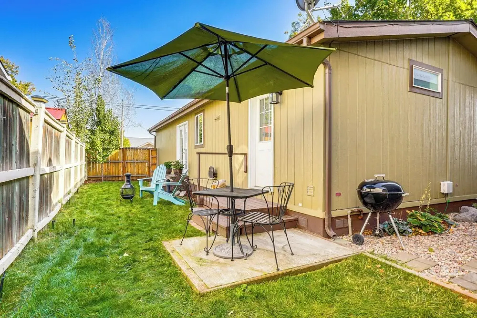 1 Mi to Tubbs Hill & Lake: Midtown Home w/ Yard!