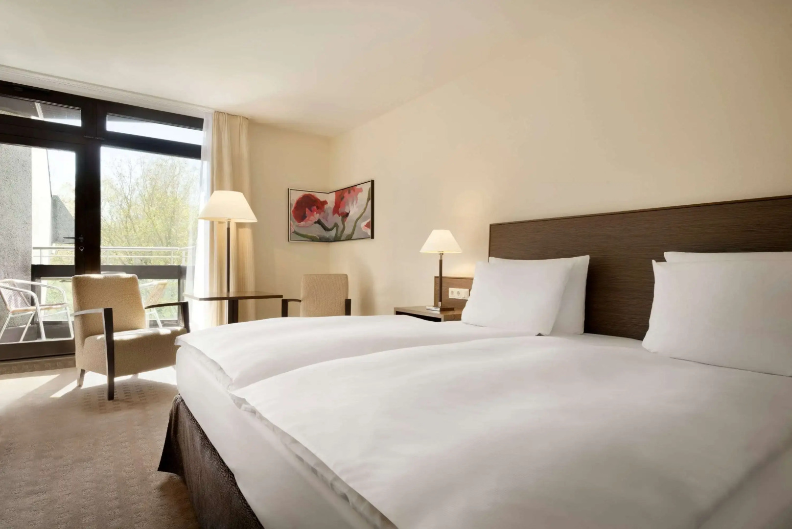 Отель Ramada by Wyndham Nuernberg Parkhotel