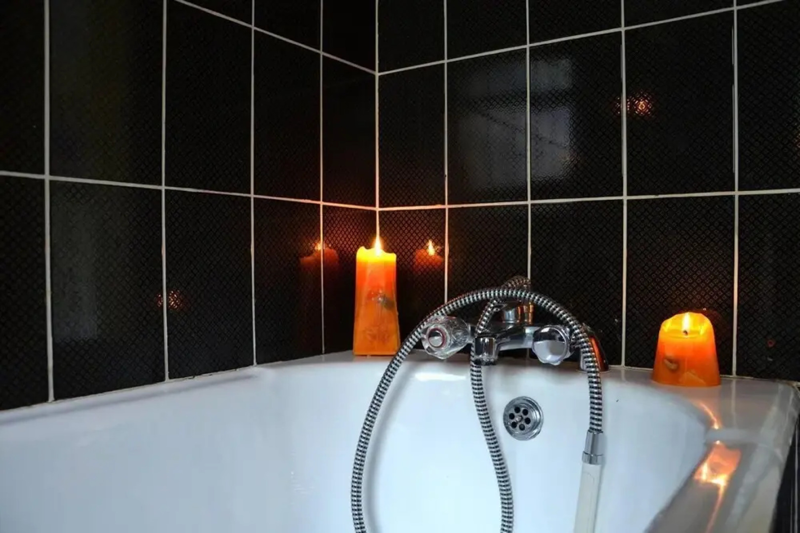 6 Ensuite Bedrooms-sleeps 12-garden-sea & Mtn View