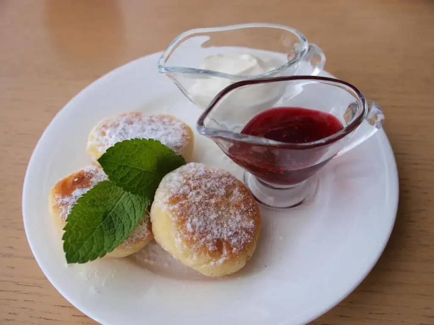 Sdam svoju 2 kvartiru u morja