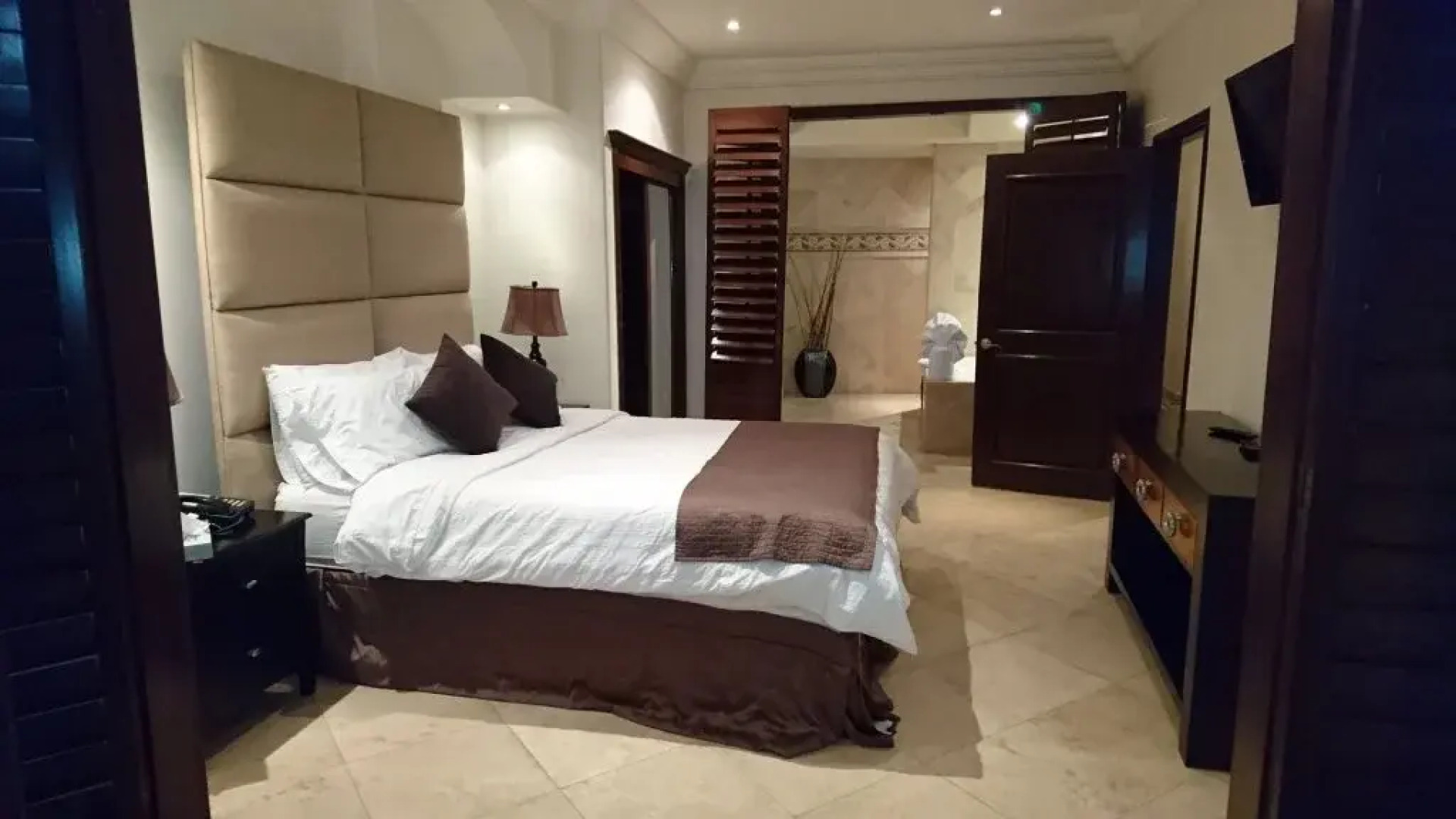 Las Olas Resort and Spa