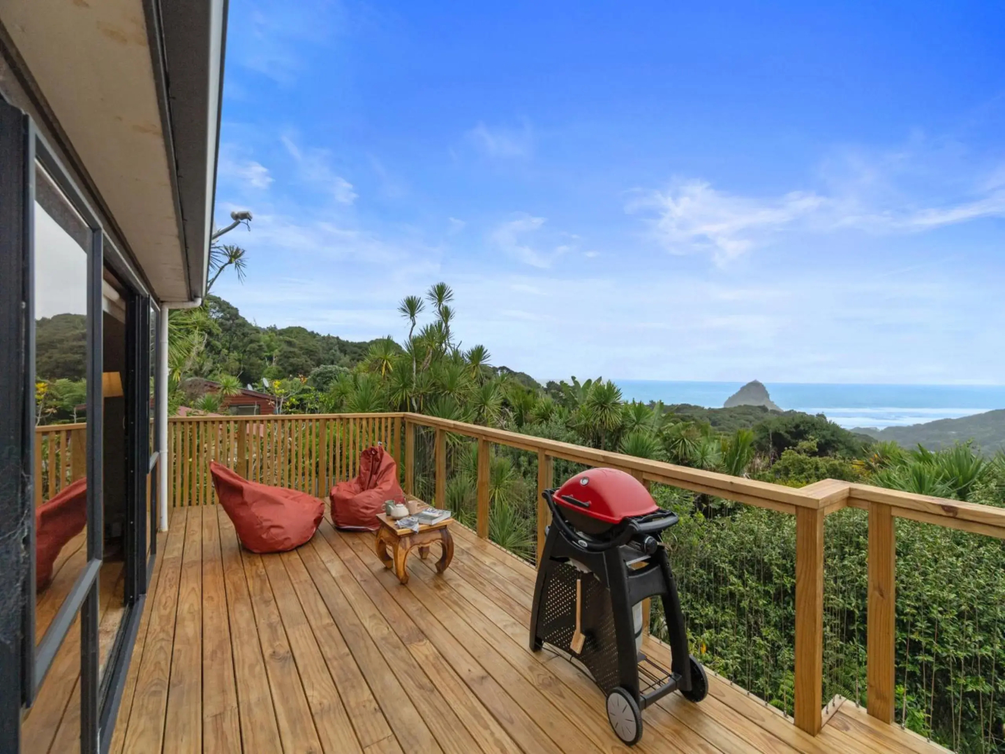 Perfectly Piha - Piha Holiday Home