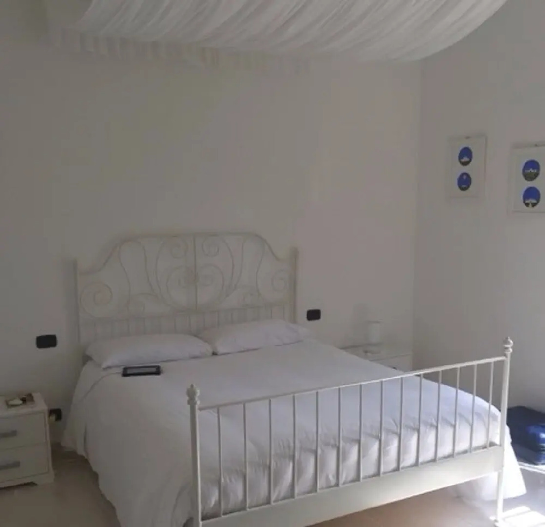 House With one Room in Grottaglie, With Pool Access, Furnished Terrace