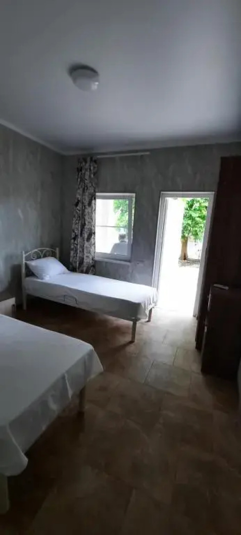 Пограничная 8