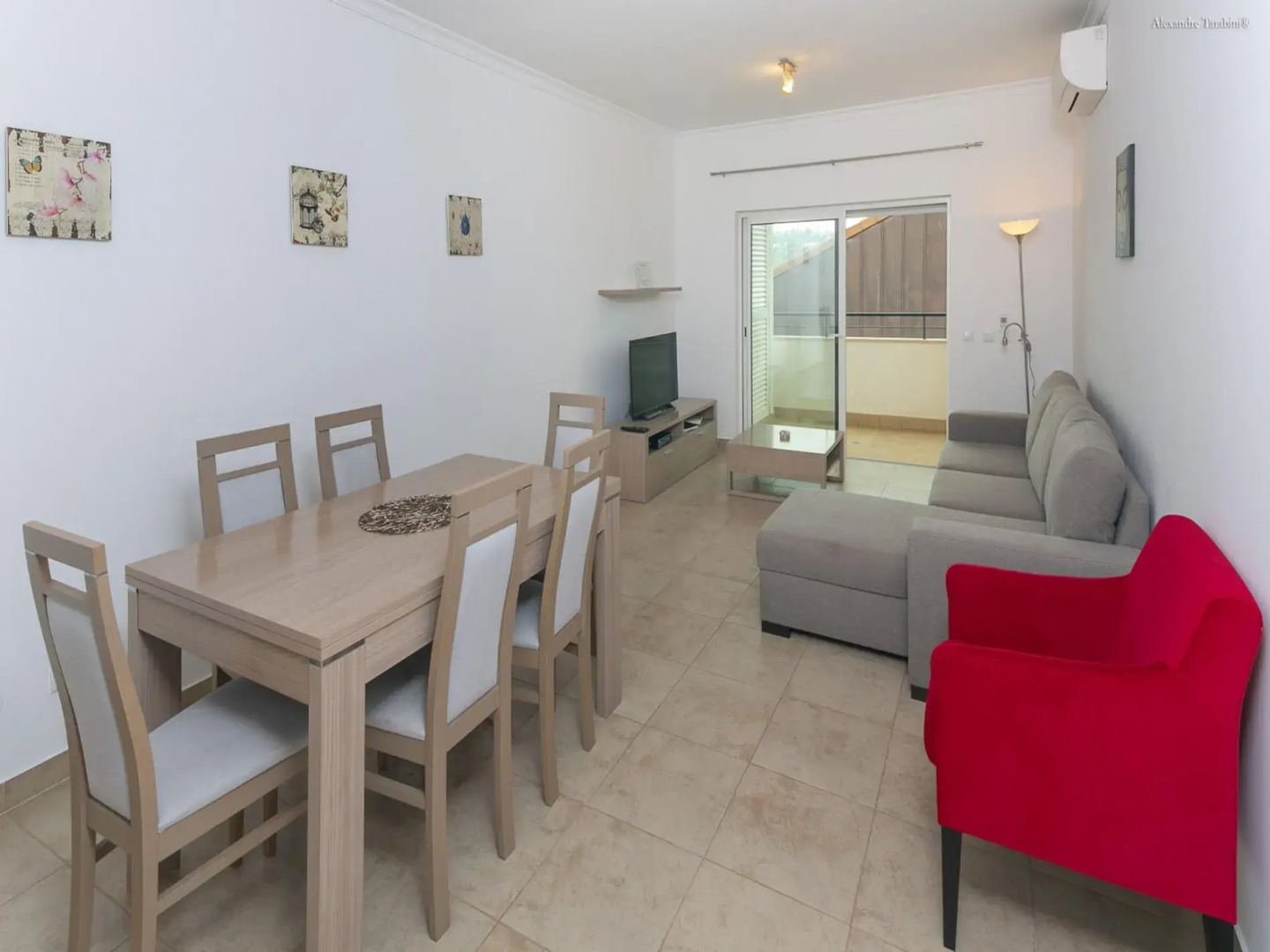 A05 - Luxury 1 Bed Fully Equipped with Pool