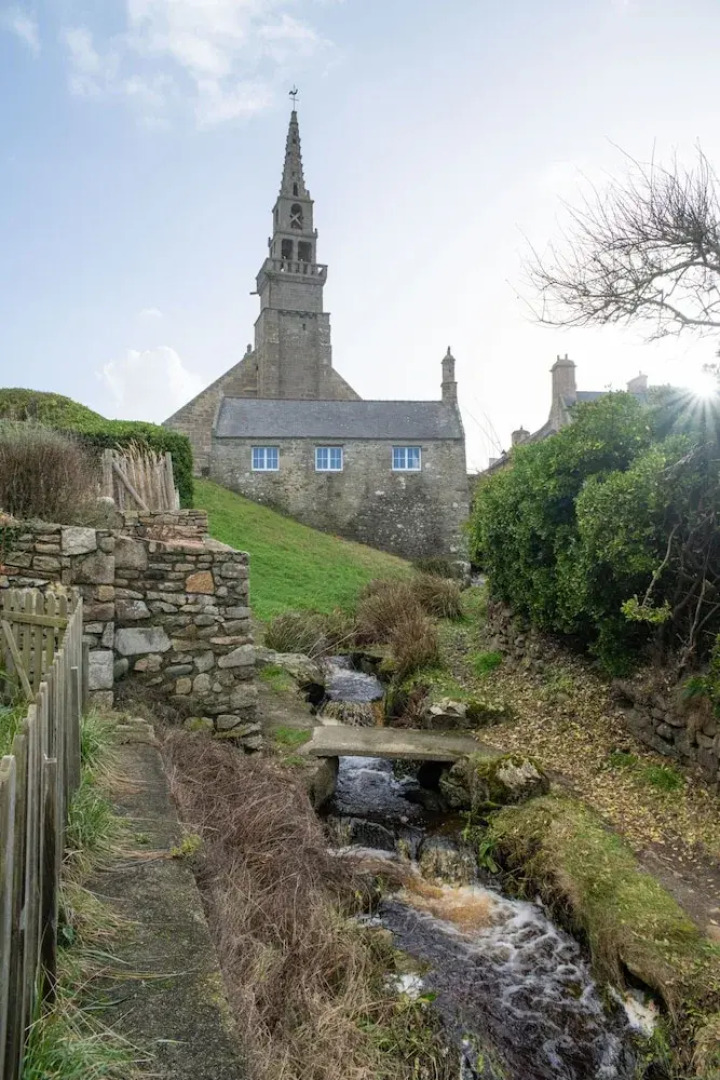 Small Cocoon for 2 by the sea