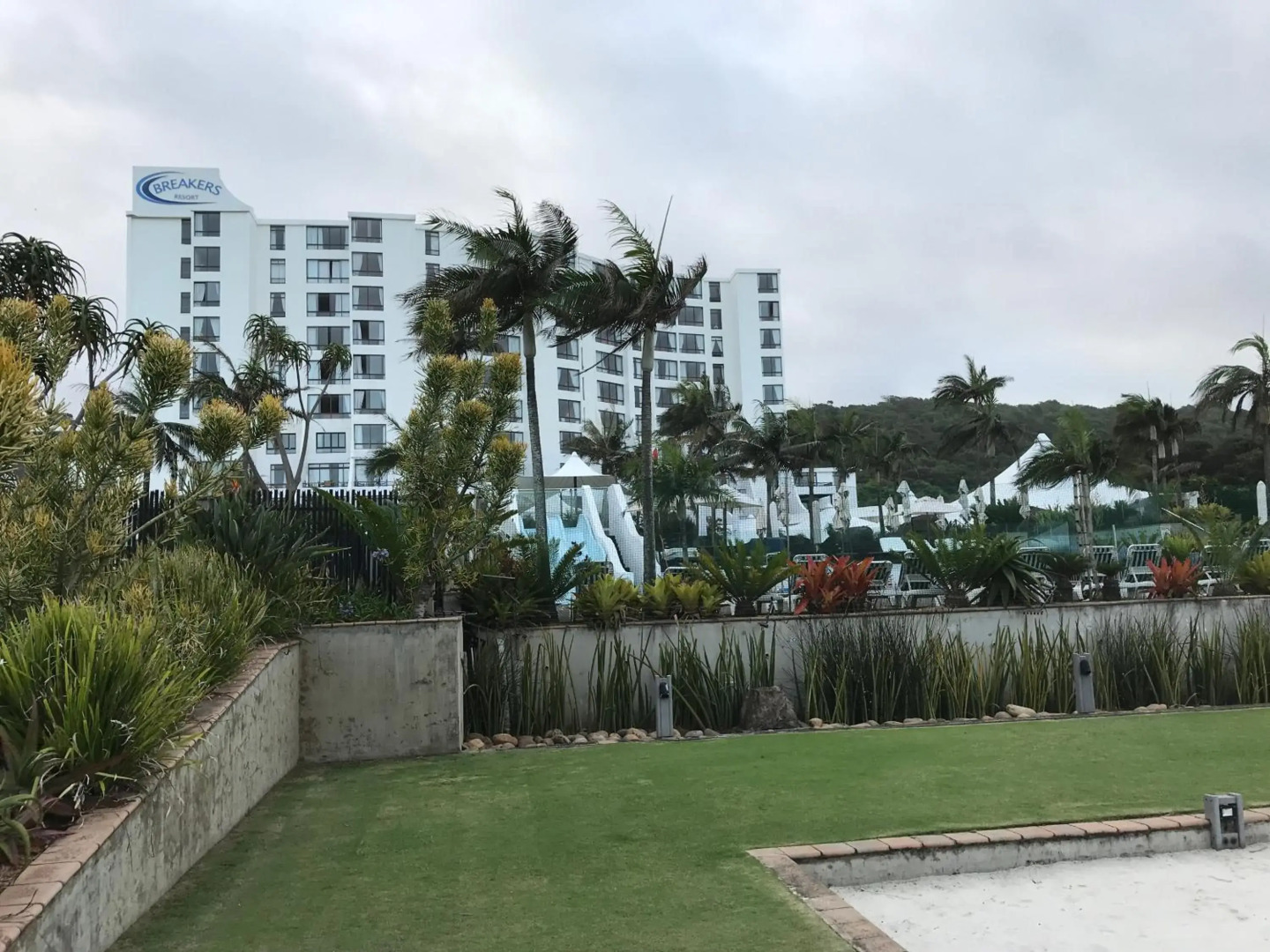 Umhlanga Beach Front 4 Sleeper