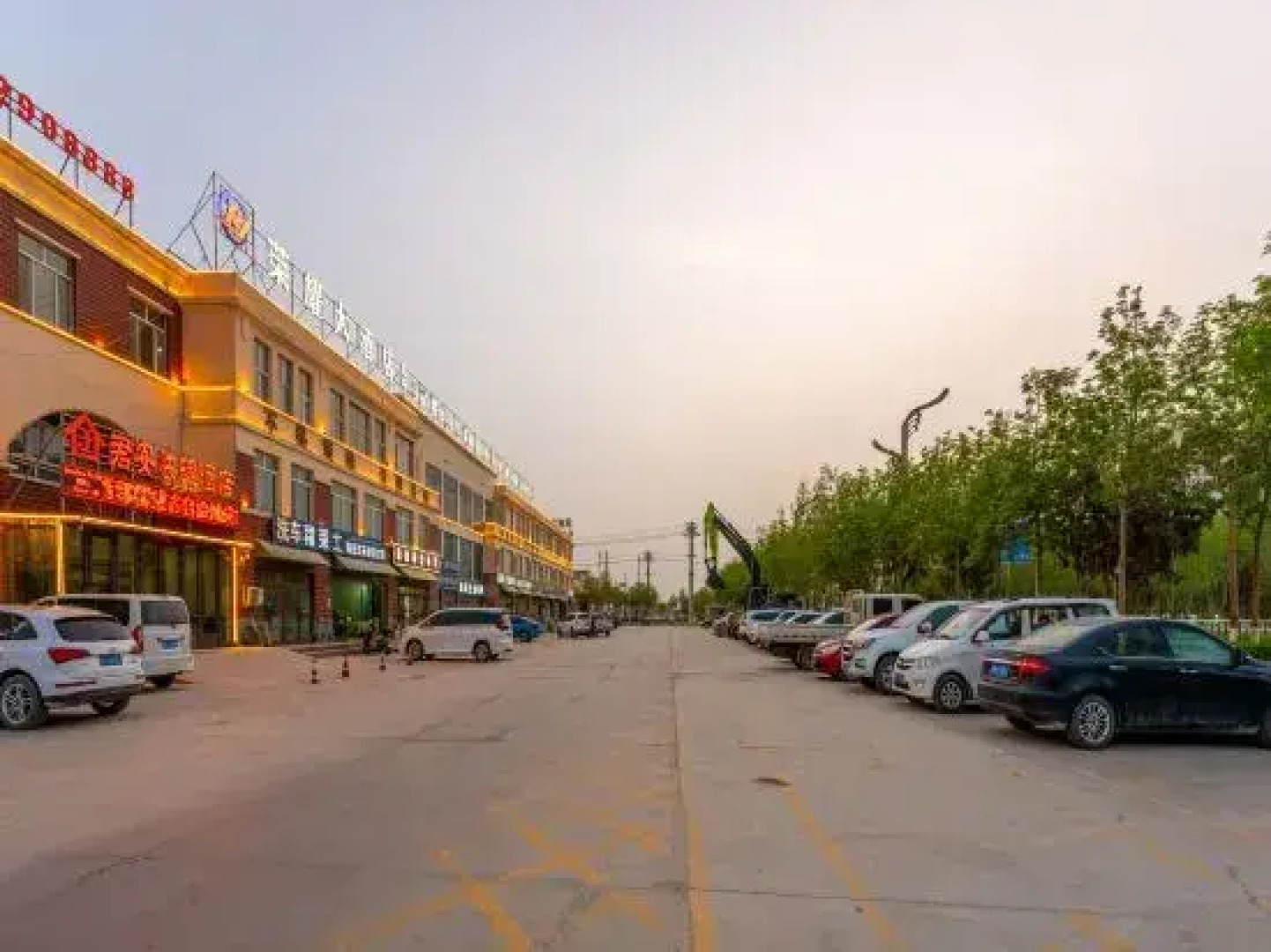 Ruoqi Jun'an Express Hotel