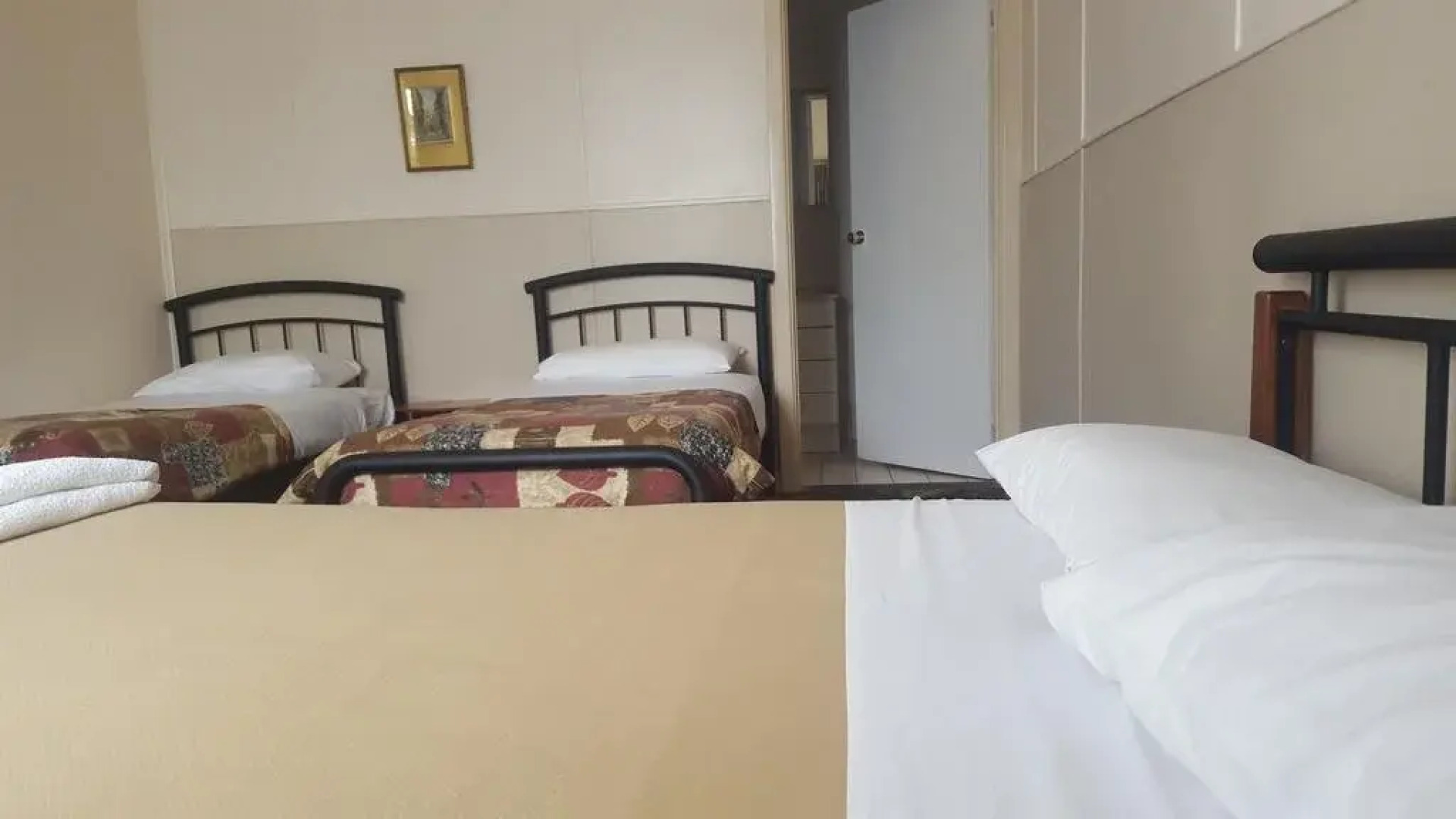 Tingle All Over Budget Accommodation