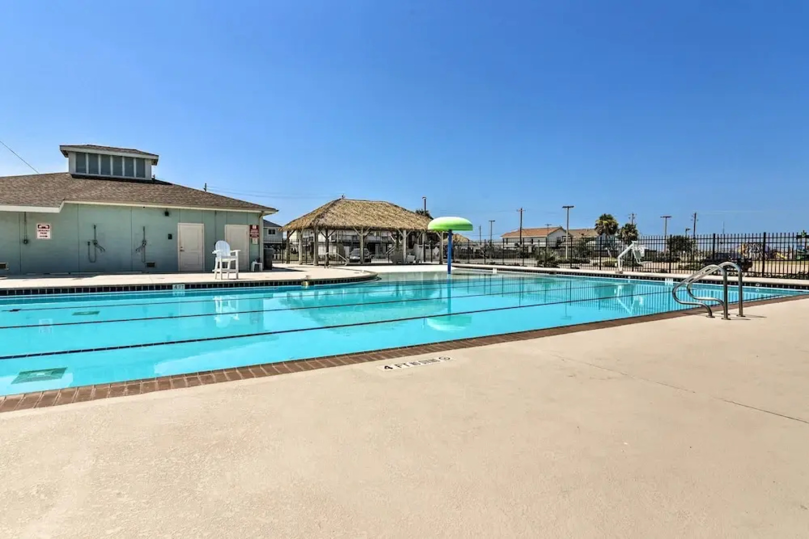 < 1 Mi to Coast: Jamaica Beach Home w/ Pool Access