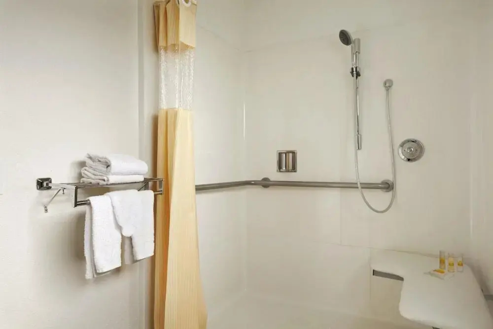 Days Inn By Wyndham Rocklin/Sacramento