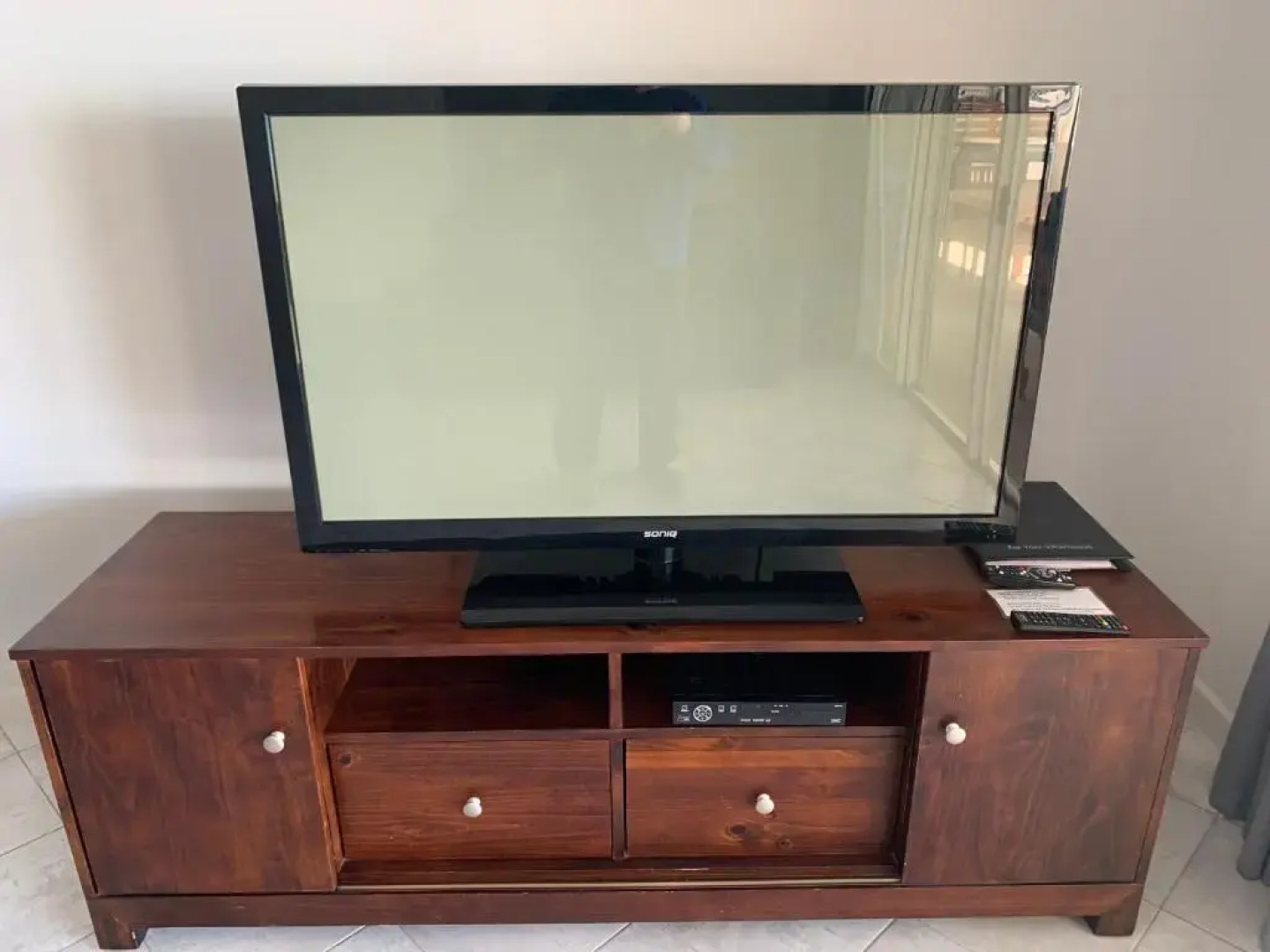 Beachside & Jetty View Apartment 6 - Captain's Apartment