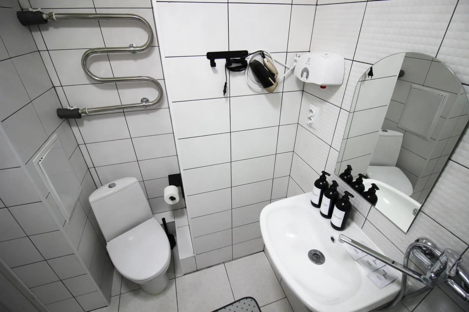 Апартаменты Максимум, пр-т. Дзержинского, д. 240