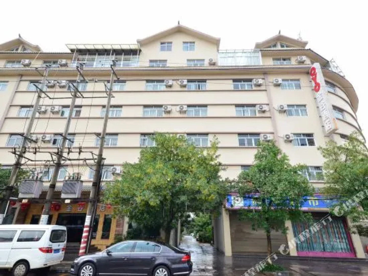Jingu Hotel