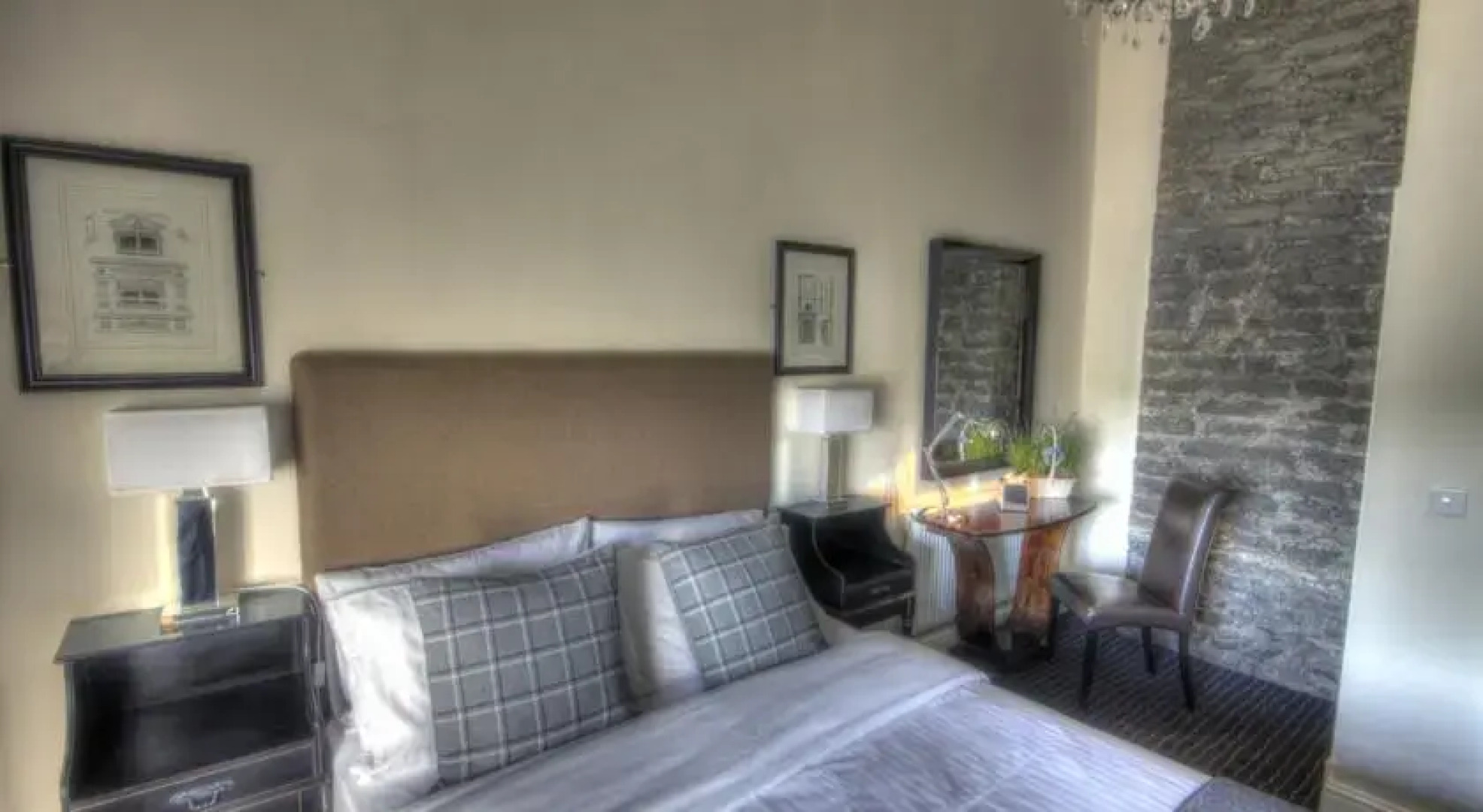 Stockwood Mews Apartments & Cottage