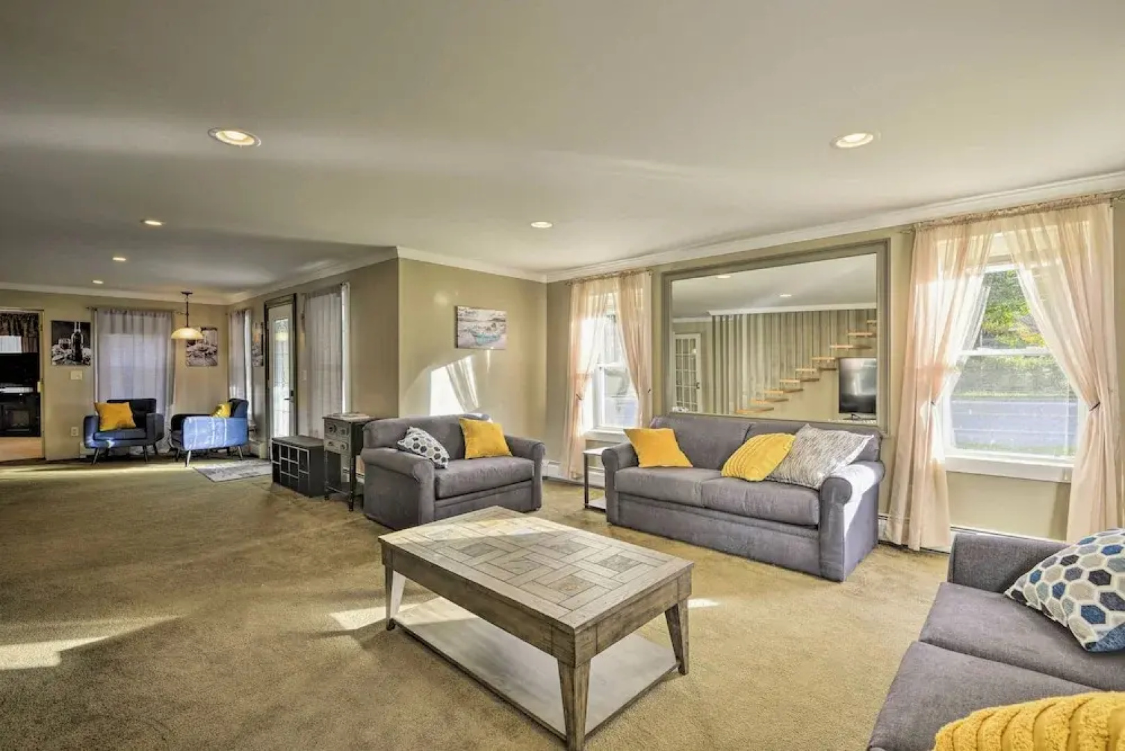 Spacious Home by Finger Lakes & Watkins Glen!