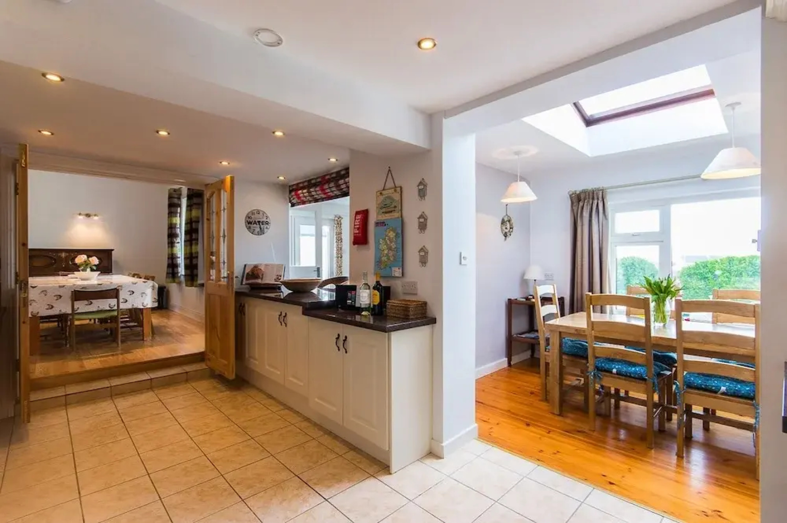Family Beach House Located Within a Short Stroll of Waterville