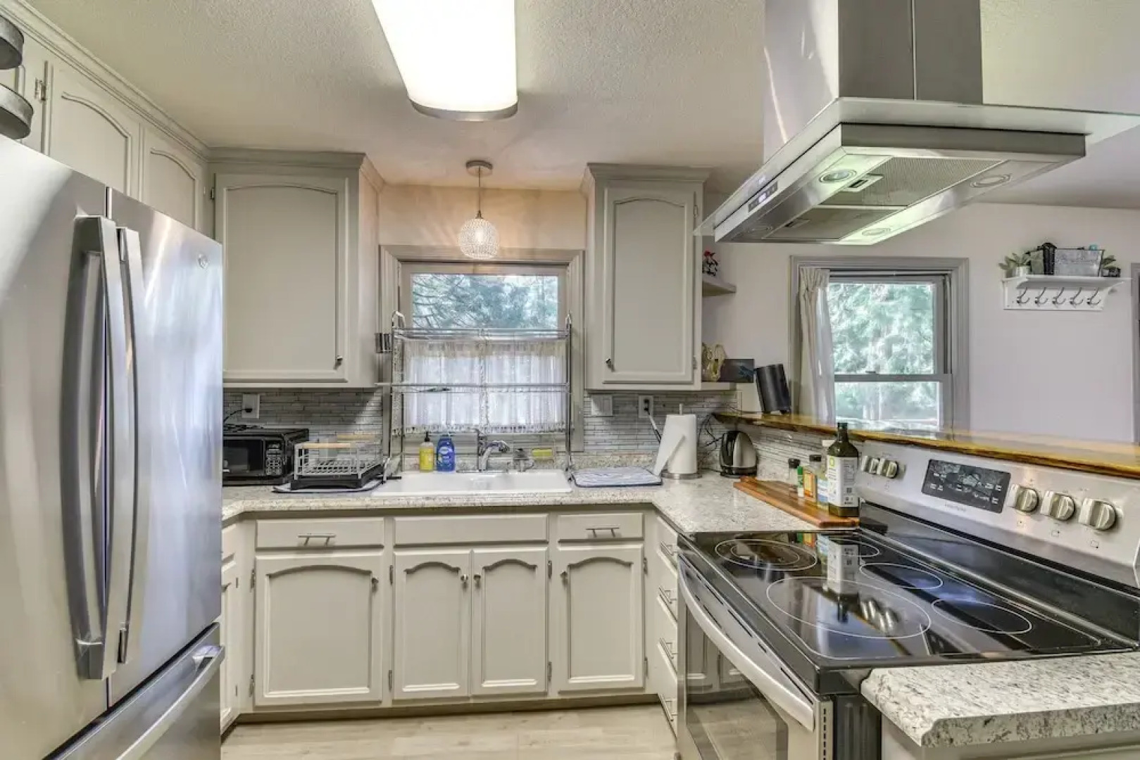 Lake Access & Hot Tub: Pet-friendly Arnold Home