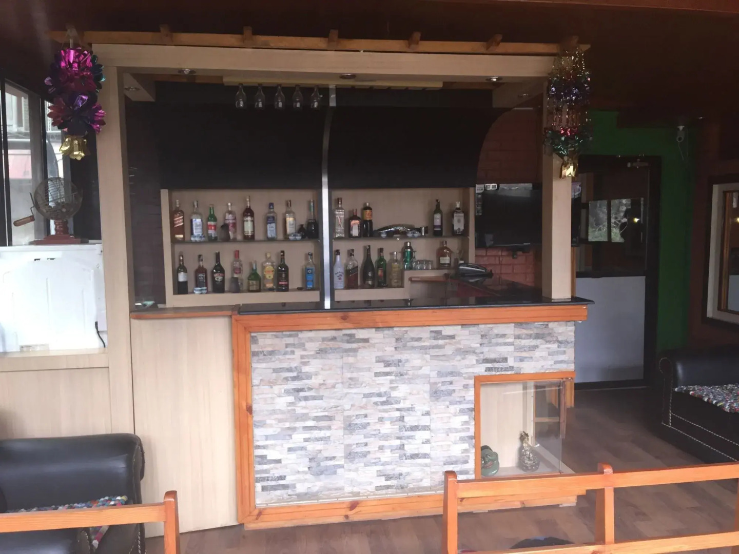 Shangri-la Boutique Hotel